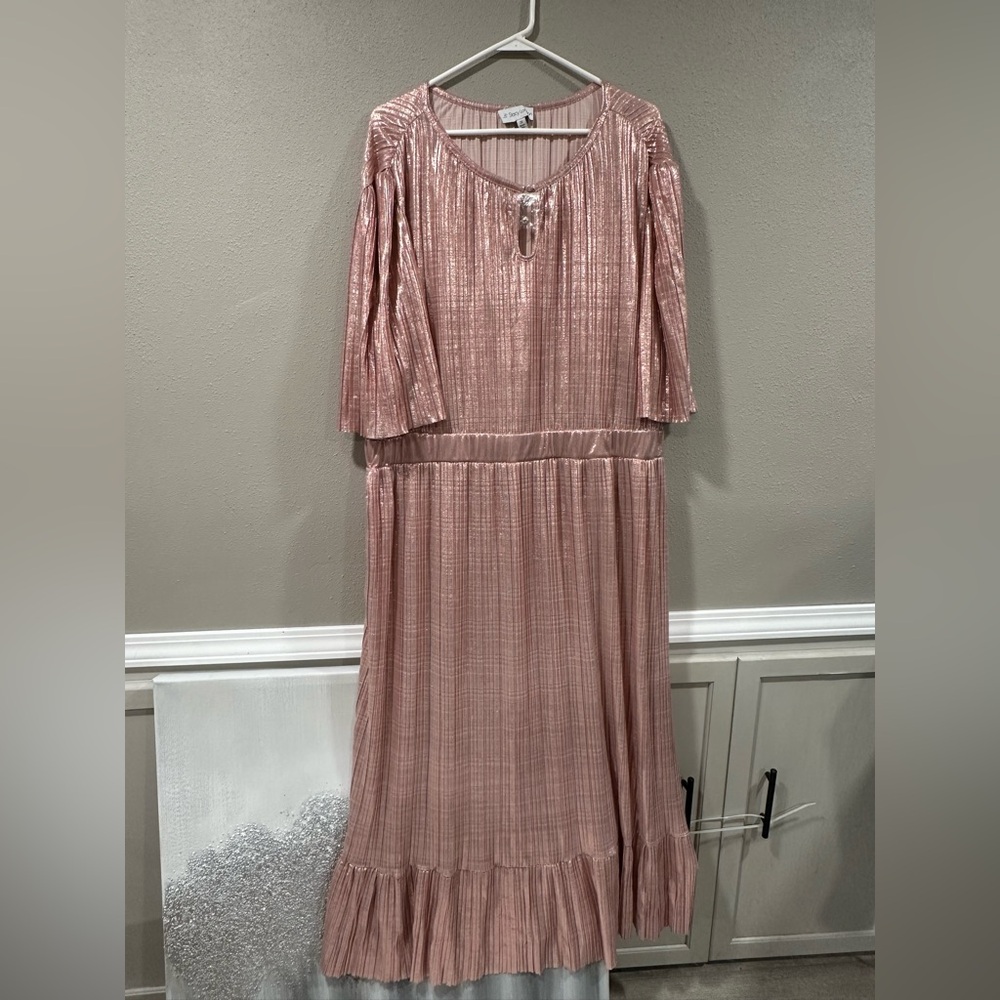 NWT Stacy London Metallic Plisse Pleated Midi Dress Color Primerose - Picture 2 of 8